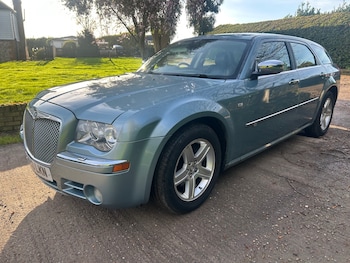 Used Chrysler 300C 2010 for sale - 77712824: Photo