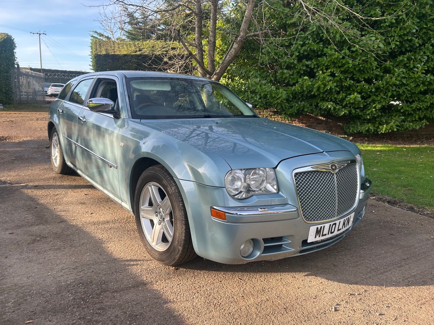 Used Chrysler 300C 2010 for sale - 77712824: Photo 2