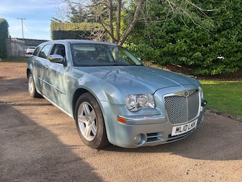 Used Chrysler 300C 2010 for sale - 77712824: Photo