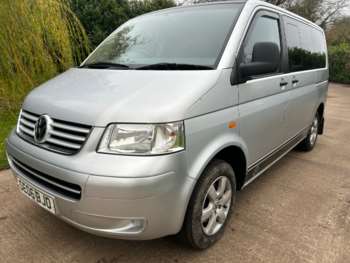 Used Volkswagen Transporter Shuttle 2006 for sale - 73130423: Photo