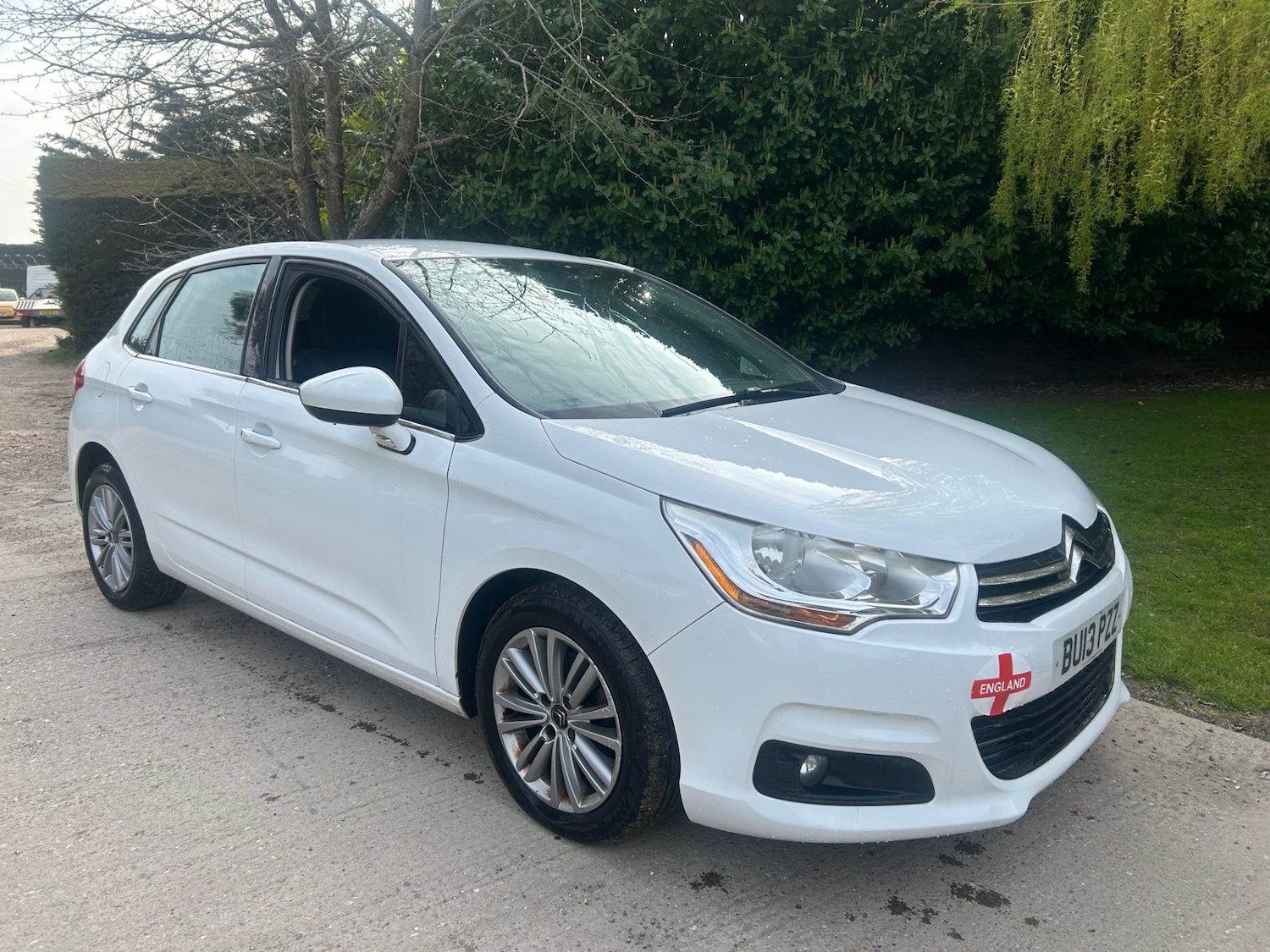 Used Citroen C4 2013 for sale - 77988320: Photo 2