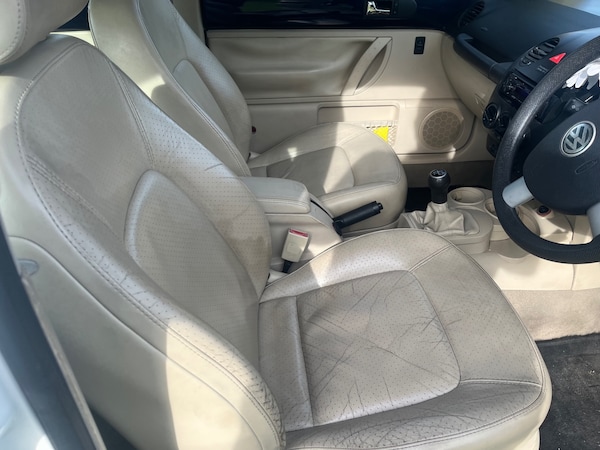 Used Volkswagen Beetle 2004 for sale - 70668337: Photo 6