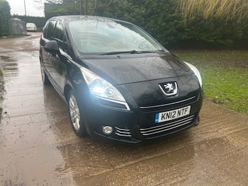 Used Peugeot 5008 2012 for sale - 77179565: Photo