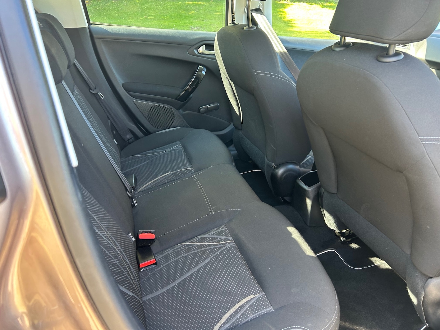 Used Peugeot 208 2013 for sale - 77974550: Photo 6