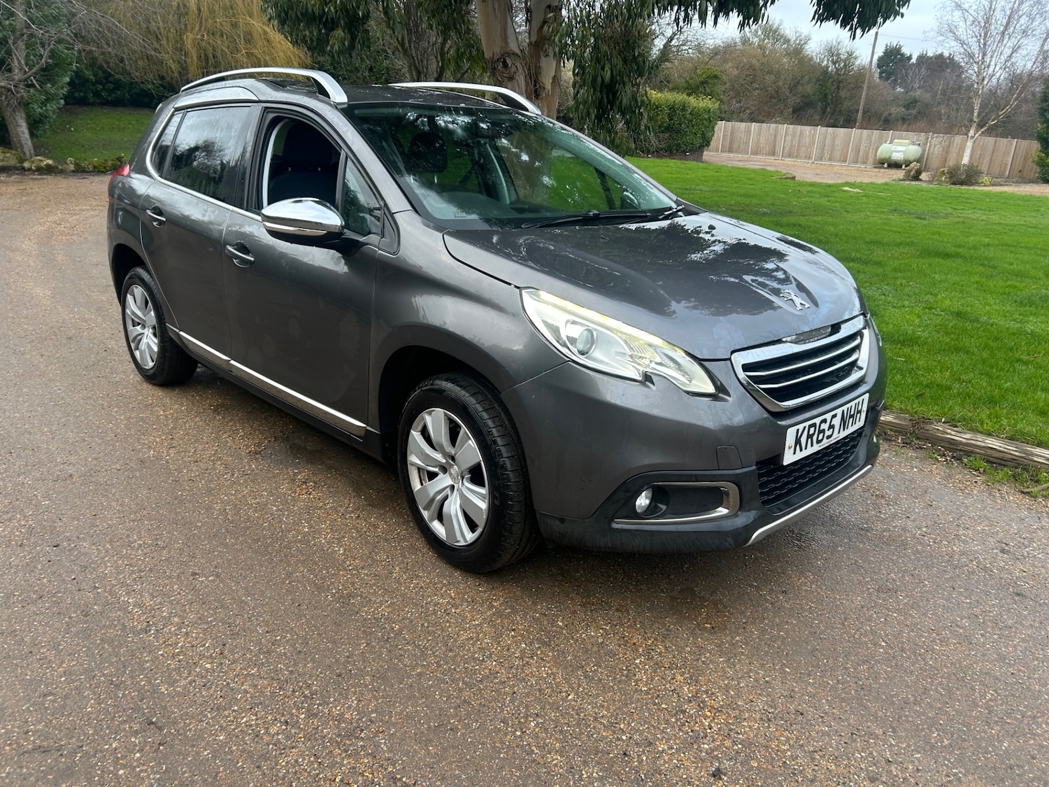 Used Peugeot 2008 2015 for sale - 77381030: Photo 2