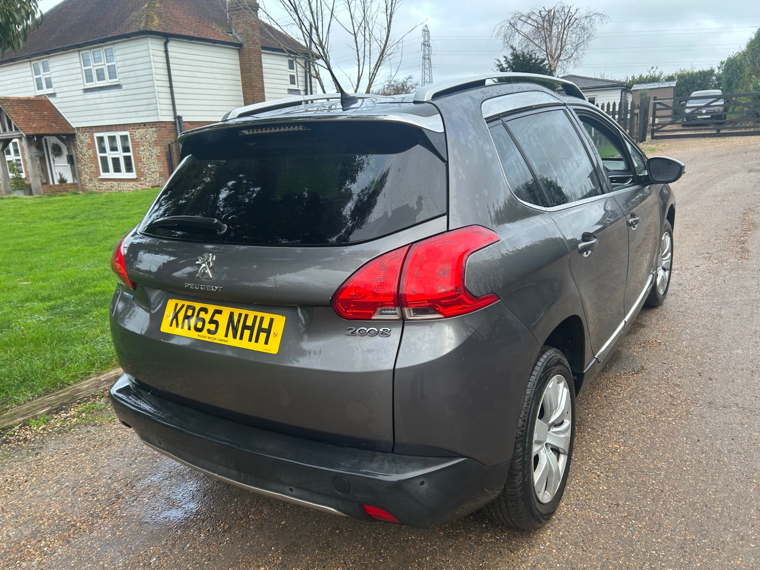 Used Peugeot 2008 2015 for sale - 77381030: Photo 4
