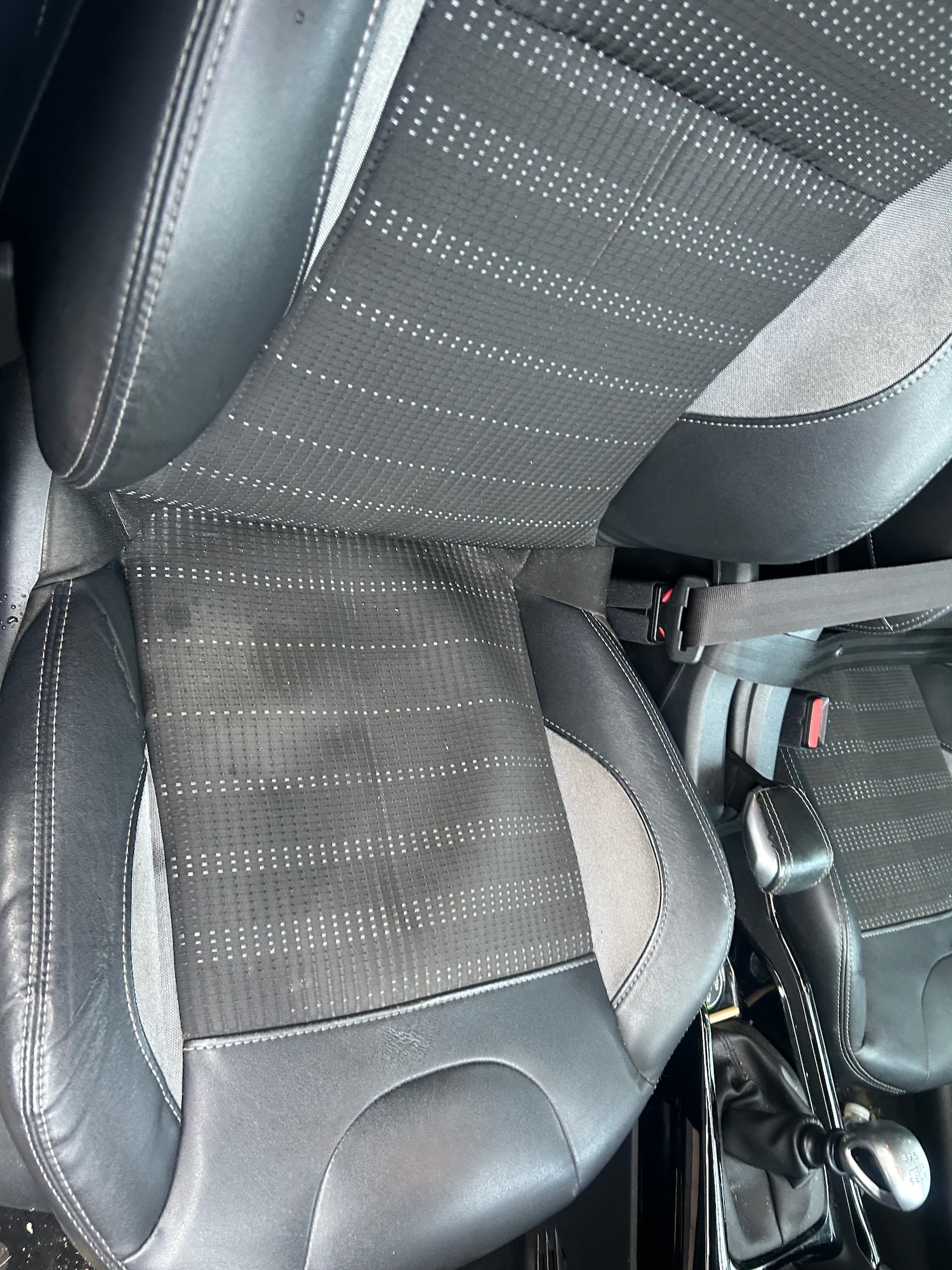 Used Peugeot 2008 2015 for sale - 77381030: Photo 6