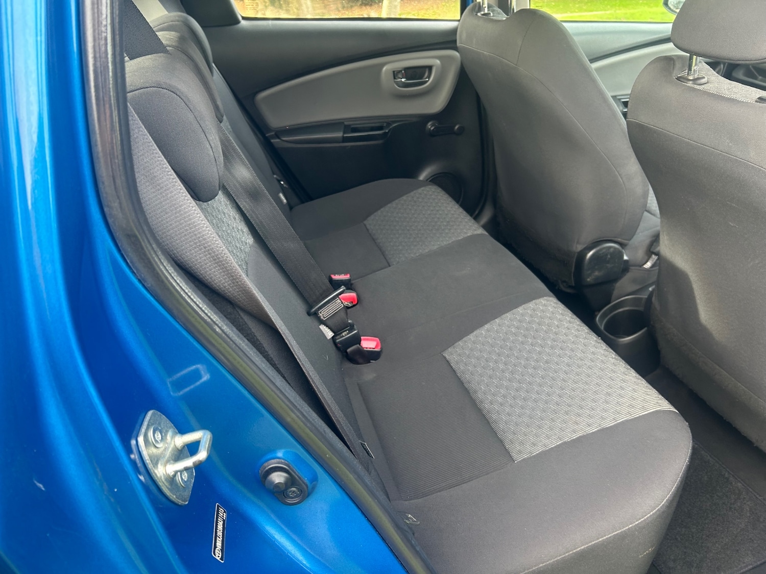 Used Toyota Yaris 2015 for sale - 76309799: Photo 7