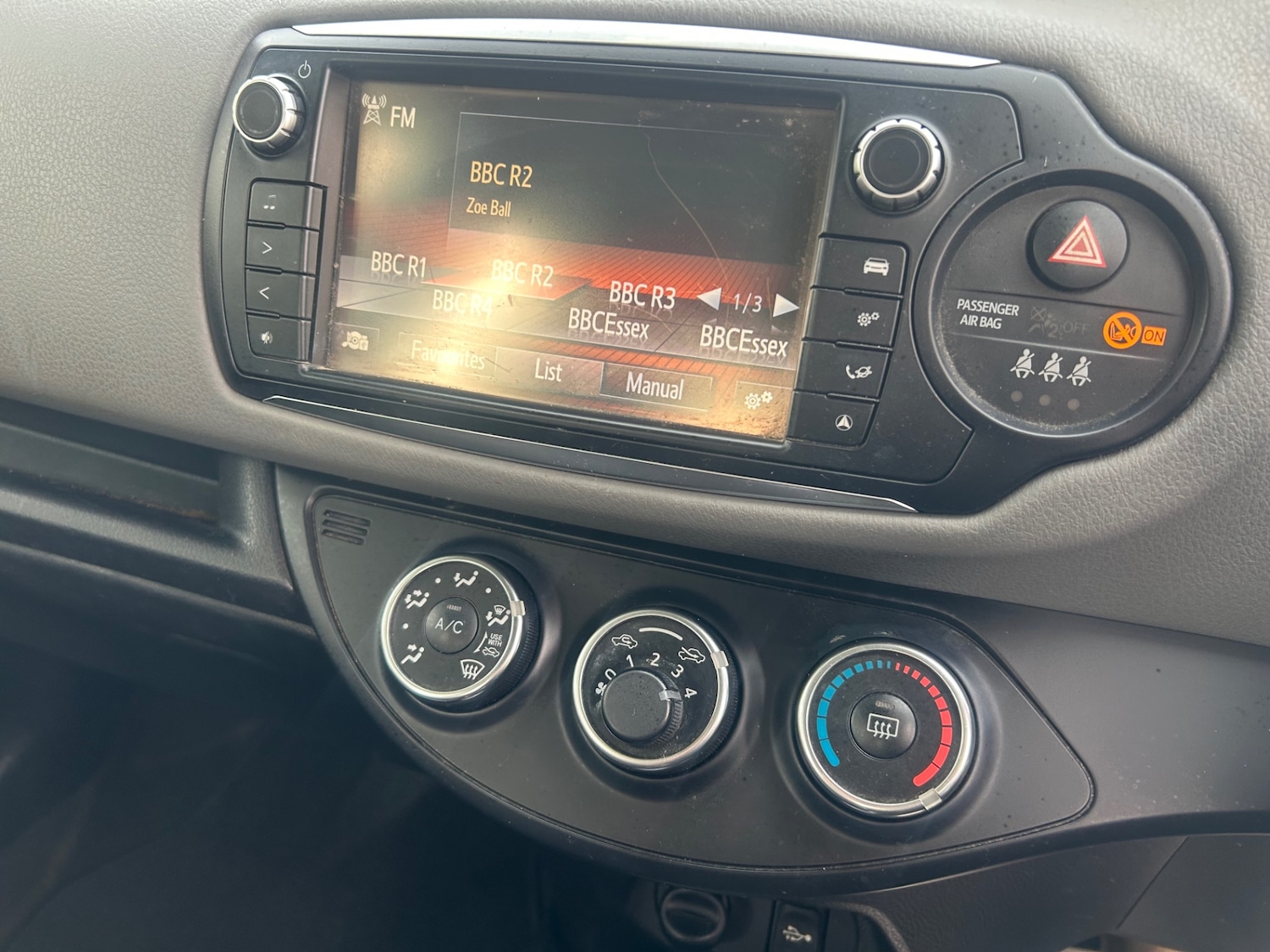 Used Toyota Yaris 2015 for sale - 76309799: Photo 9