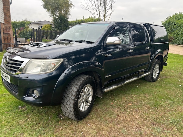 Used Toyota Hilux 2012 for sale - 76232669: Photo 2