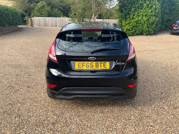 Used Ford Fiesta 2015 for sale - 79819809: Photo