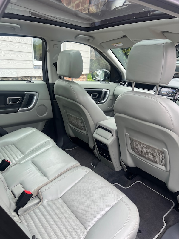 Used Land Rover Discovery Sport 2016 for sale - 73806227: Photo 6