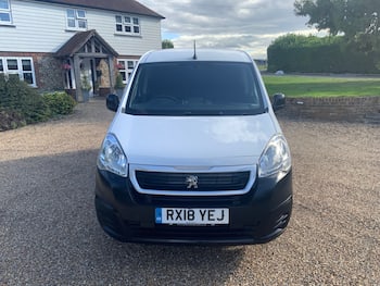 Used Peugeot Partner 2018 for sale - 79880006: Photo