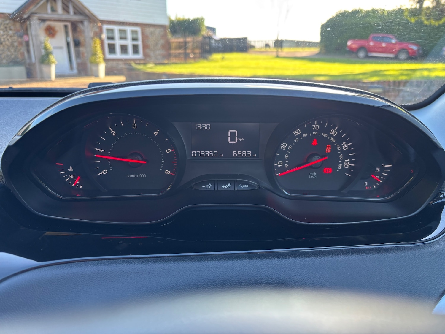 Used Peugeot 208 2013 for sale - 76693856: Photo 5