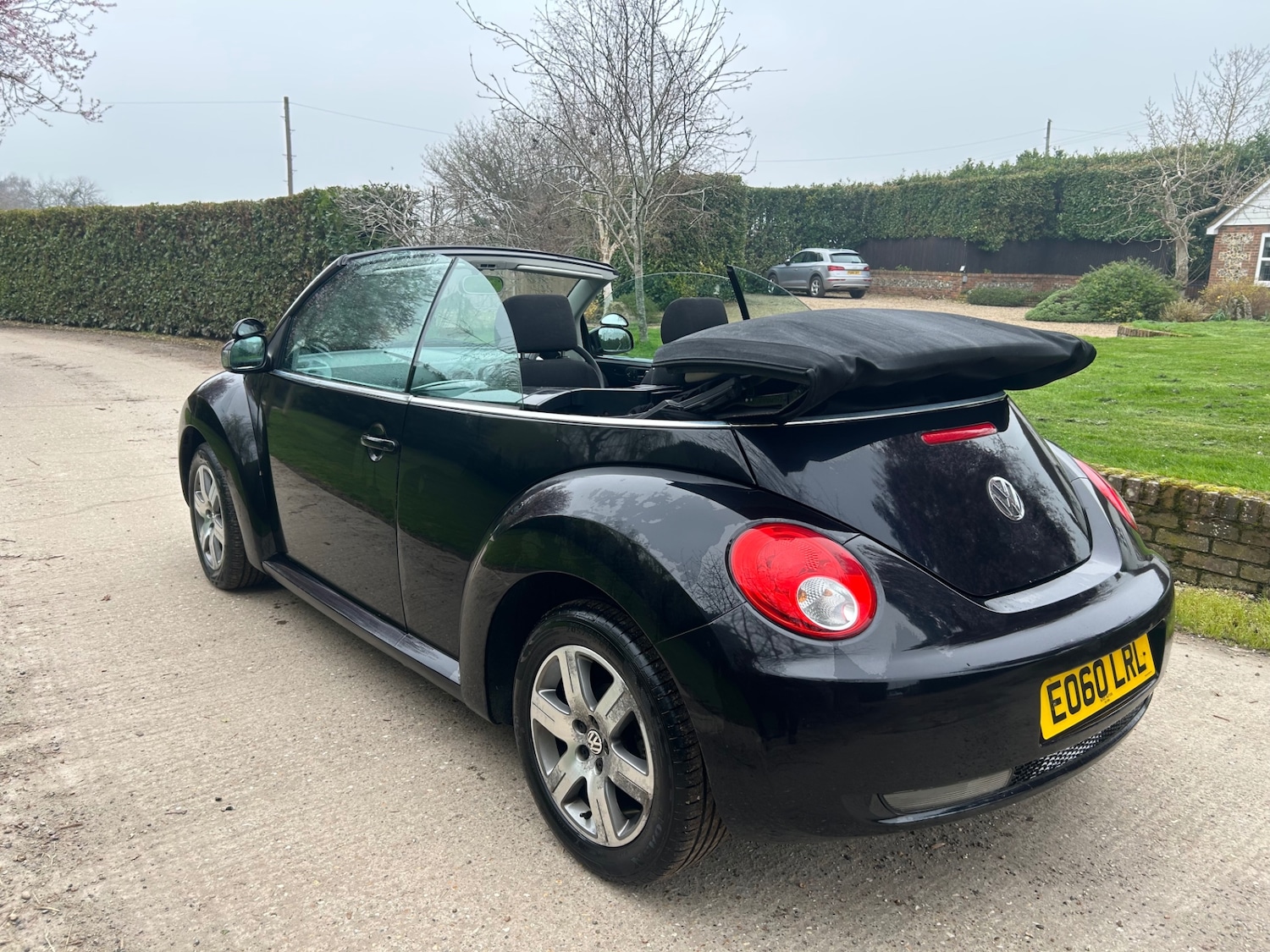 Used Volkswagen Beetle 2010 for sale - 77789115: Photo 3