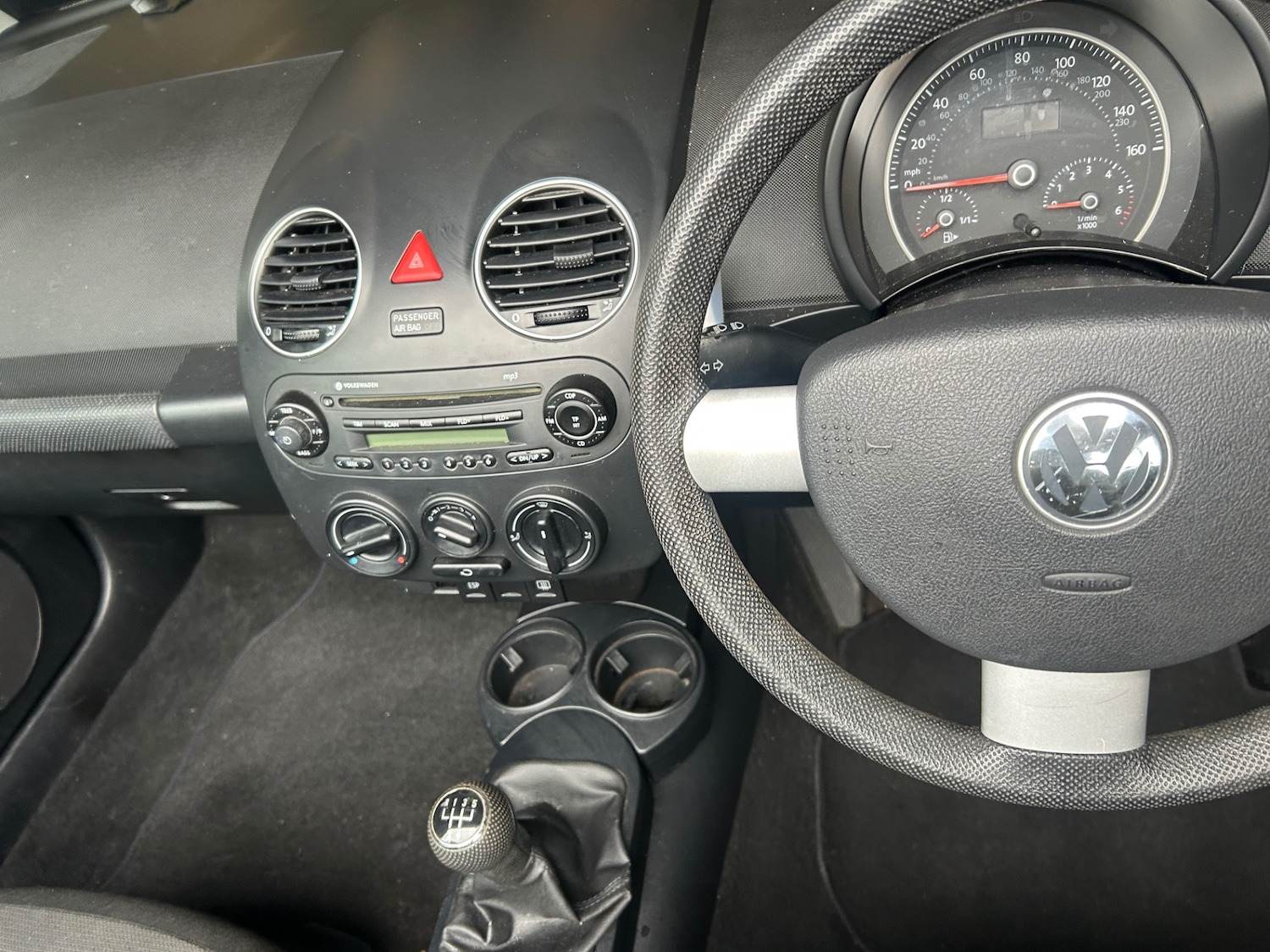 Used Volkswagen Beetle 2010 for sale - 77789115: Photo 7