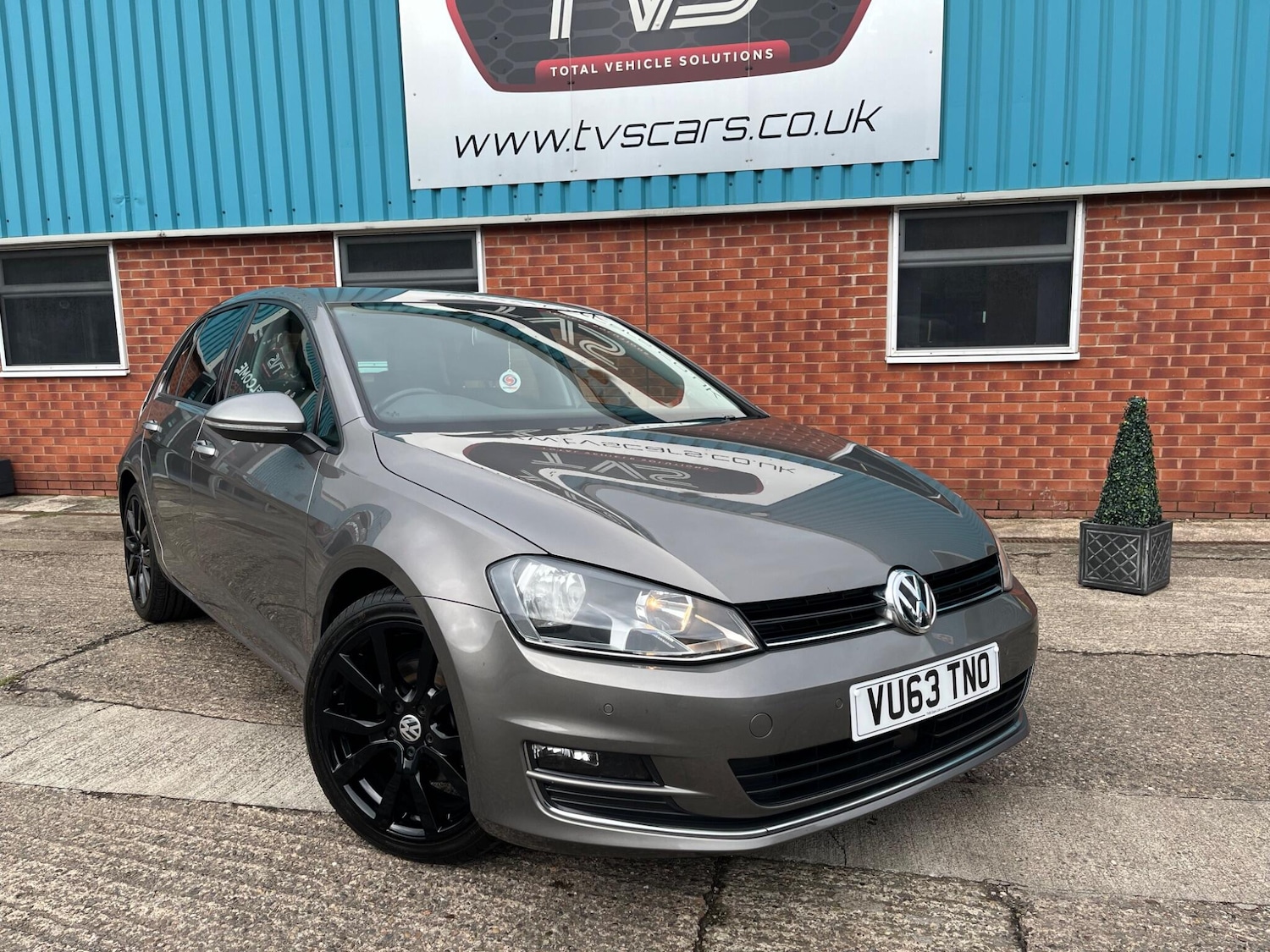 Used Volkswagen Golf 2013 for sale - 75991383: Photo 2