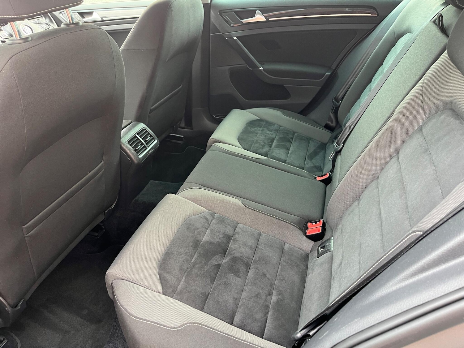 Used Volkswagen Golf 2013 for sale - 75991383: Photo 9