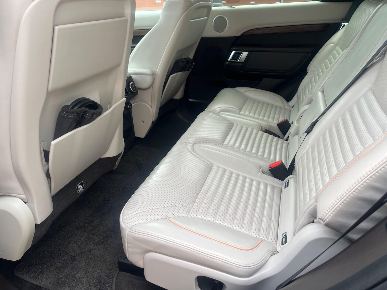 Used Land Rover Discovery 2018 for sale - 76307059: Photo 11