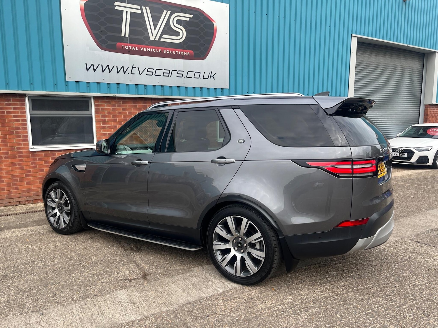 Used Land Rover Discovery 2018 for sale - 76307059: Photo 14