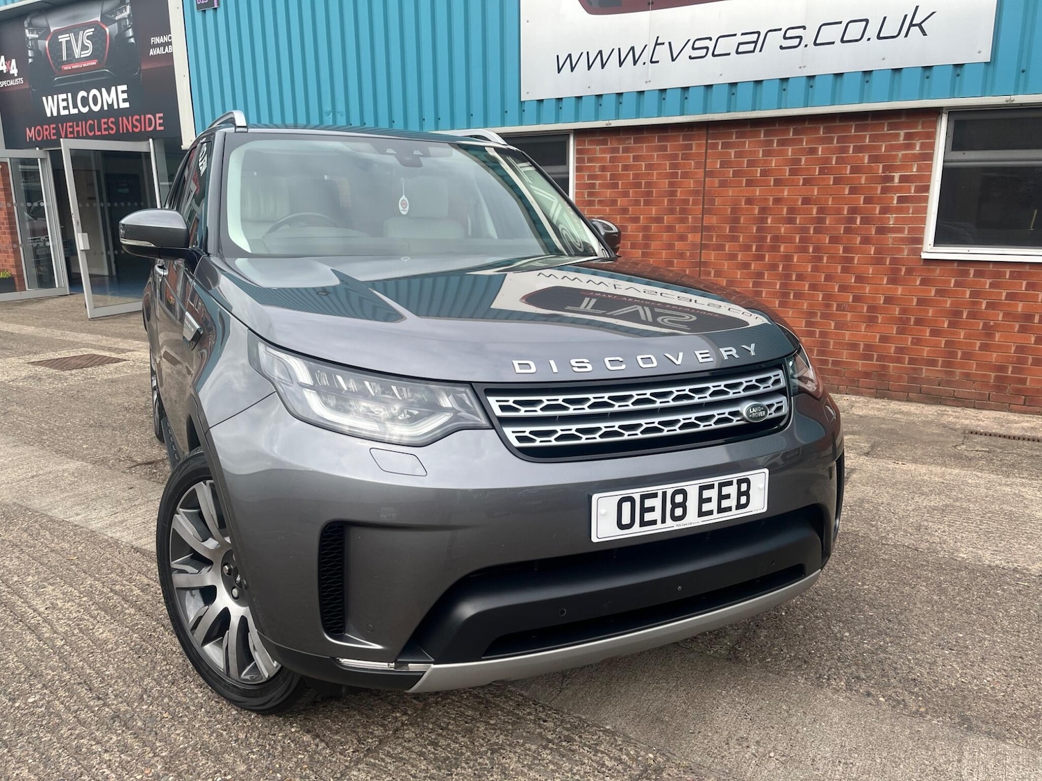 Used Land Rover Discovery 2018 for sale - 76307059: Photo 3