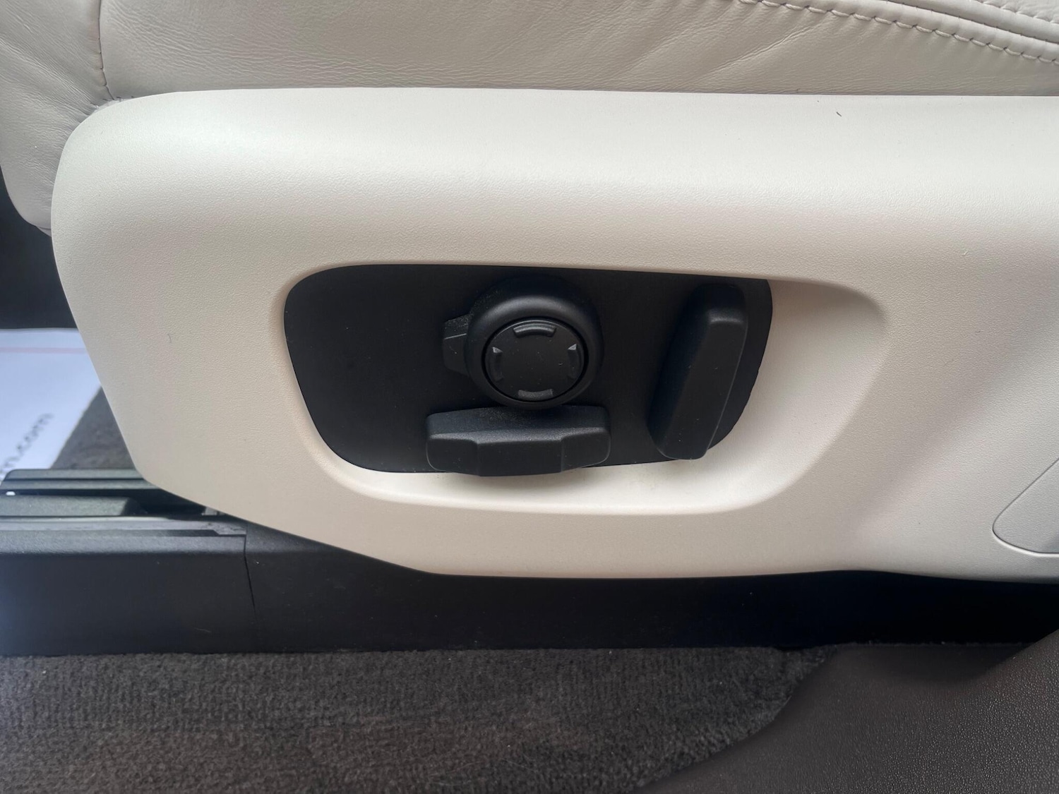 Used Land Rover Discovery 2018 for sale - 76307059: Photo 31