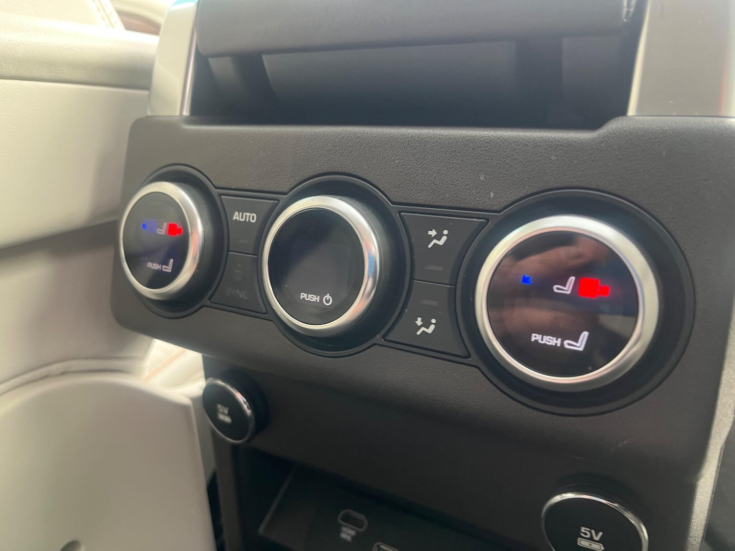 Used Land Rover Discovery 2018 for sale - 76307059: Photo 35