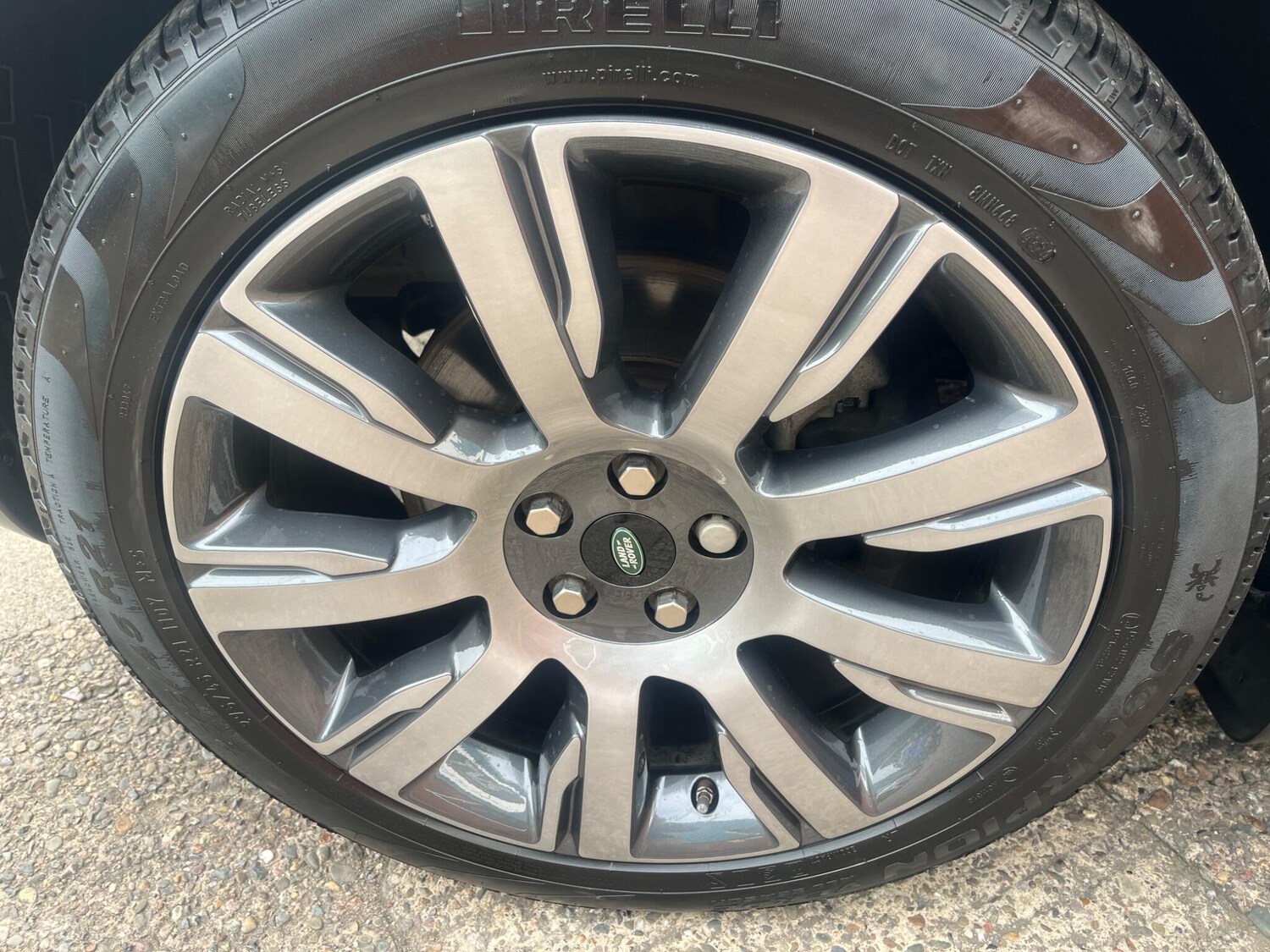 Used Land Rover Discovery 2018 for sale - 76307059: Photo 43