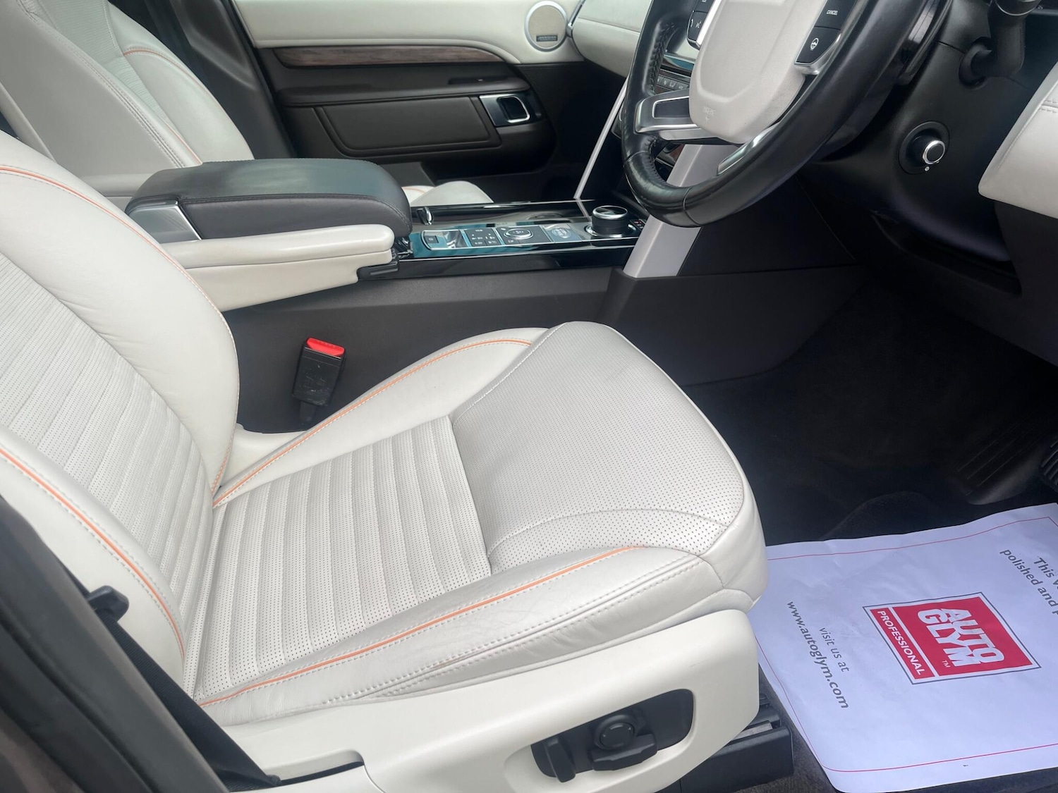 Used Land Rover Discovery 2018 for sale - 76307059: Photo 8