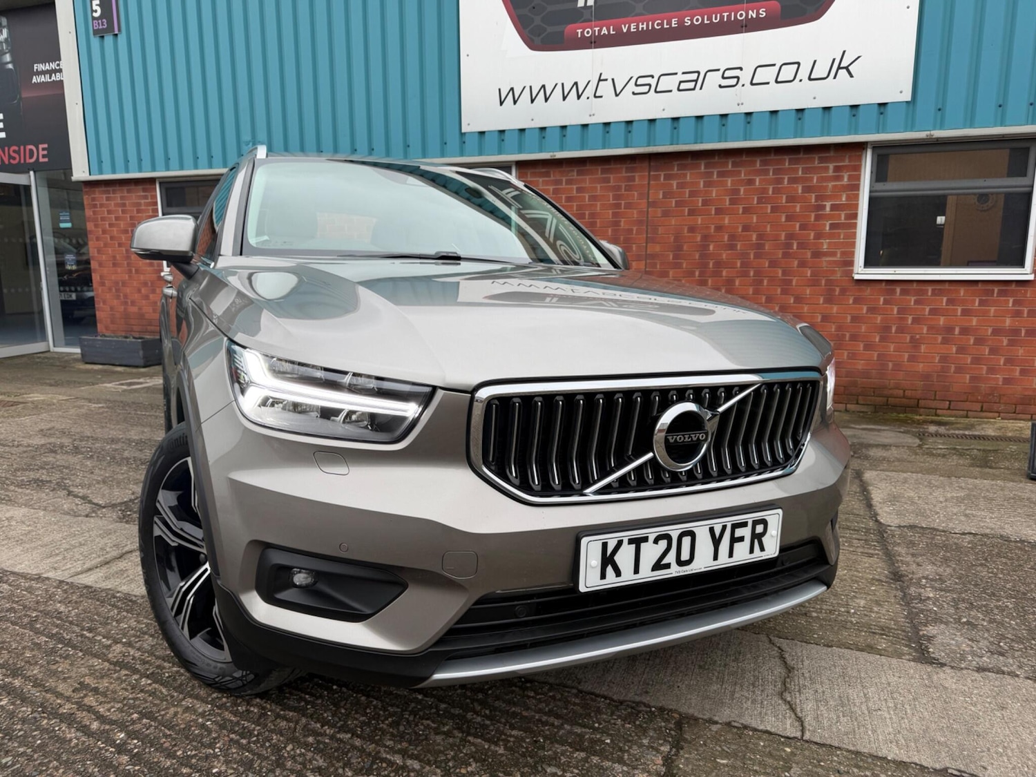 Used Volvo XC40 2020 for sale - 77331267: Photo 3