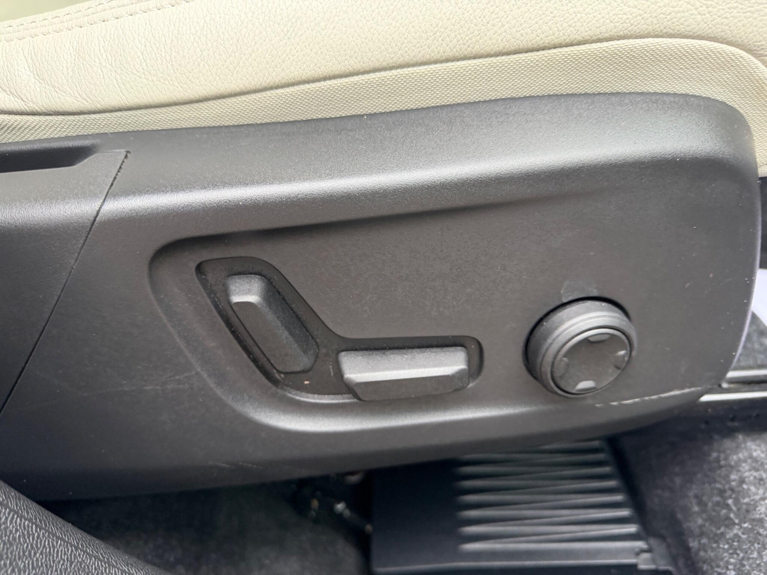 Used Volvo XC40 2020 for sale - 77331267: Photo 31