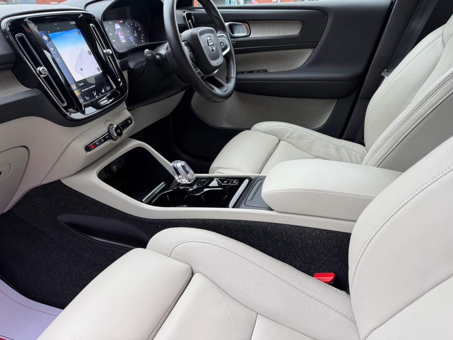 Used Volvo XC40 2020 for sale - 77331267: Photo 9