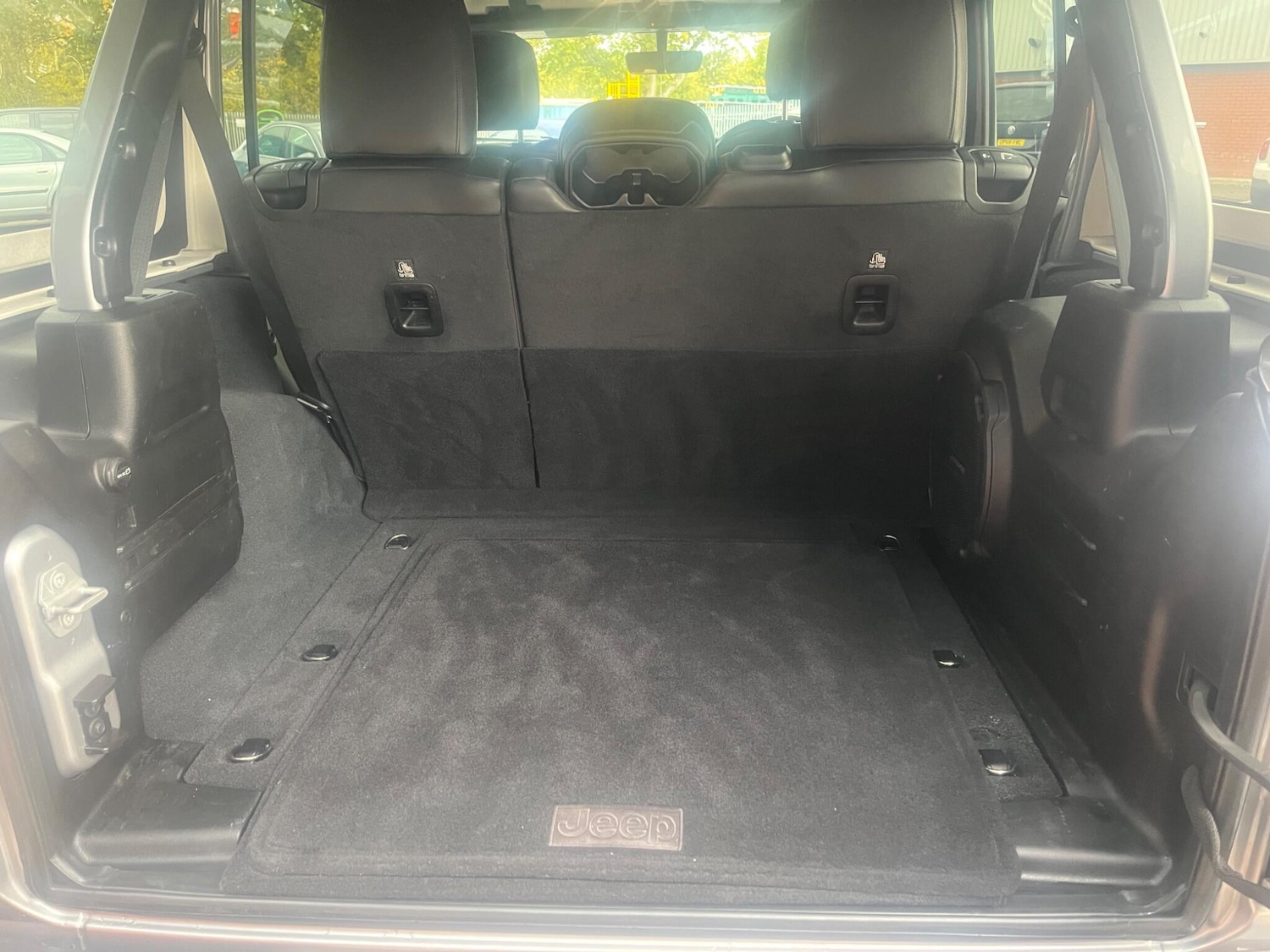 Used Jeep Wrangler 2020 for sale - 76349591: Photo 29