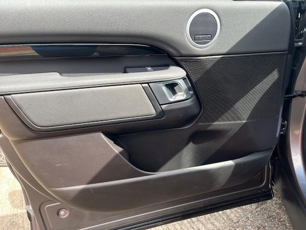 Used Land Rover Discovery 2018 for sale - 75199284: Photo 34