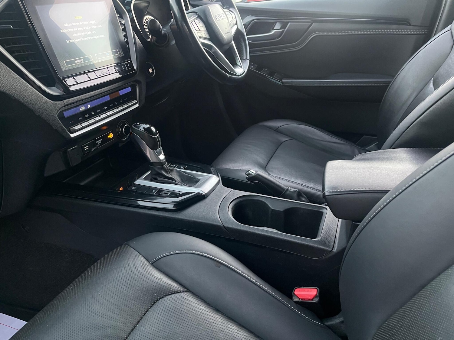 Used Isuzu D-Max 2021 for sale - 76561894: Photo 8