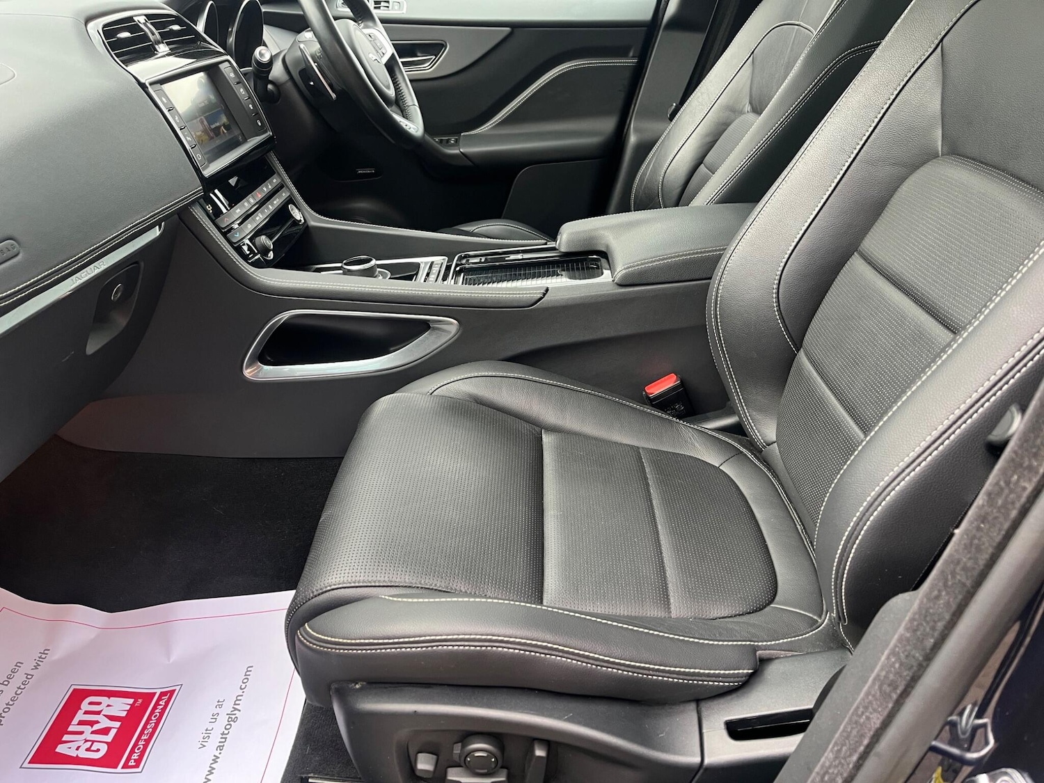 Used Jaguar F-Pace 2017 for sale - 76990440: Photo 10