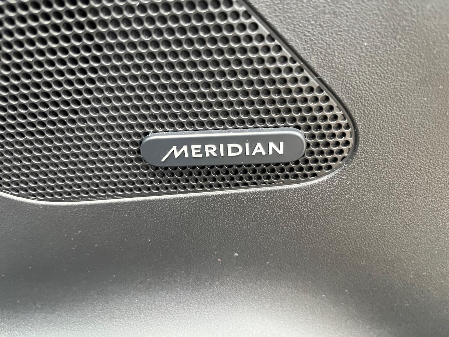 Used Jaguar F-Pace 2017 for sale - 76990440: Photo 30