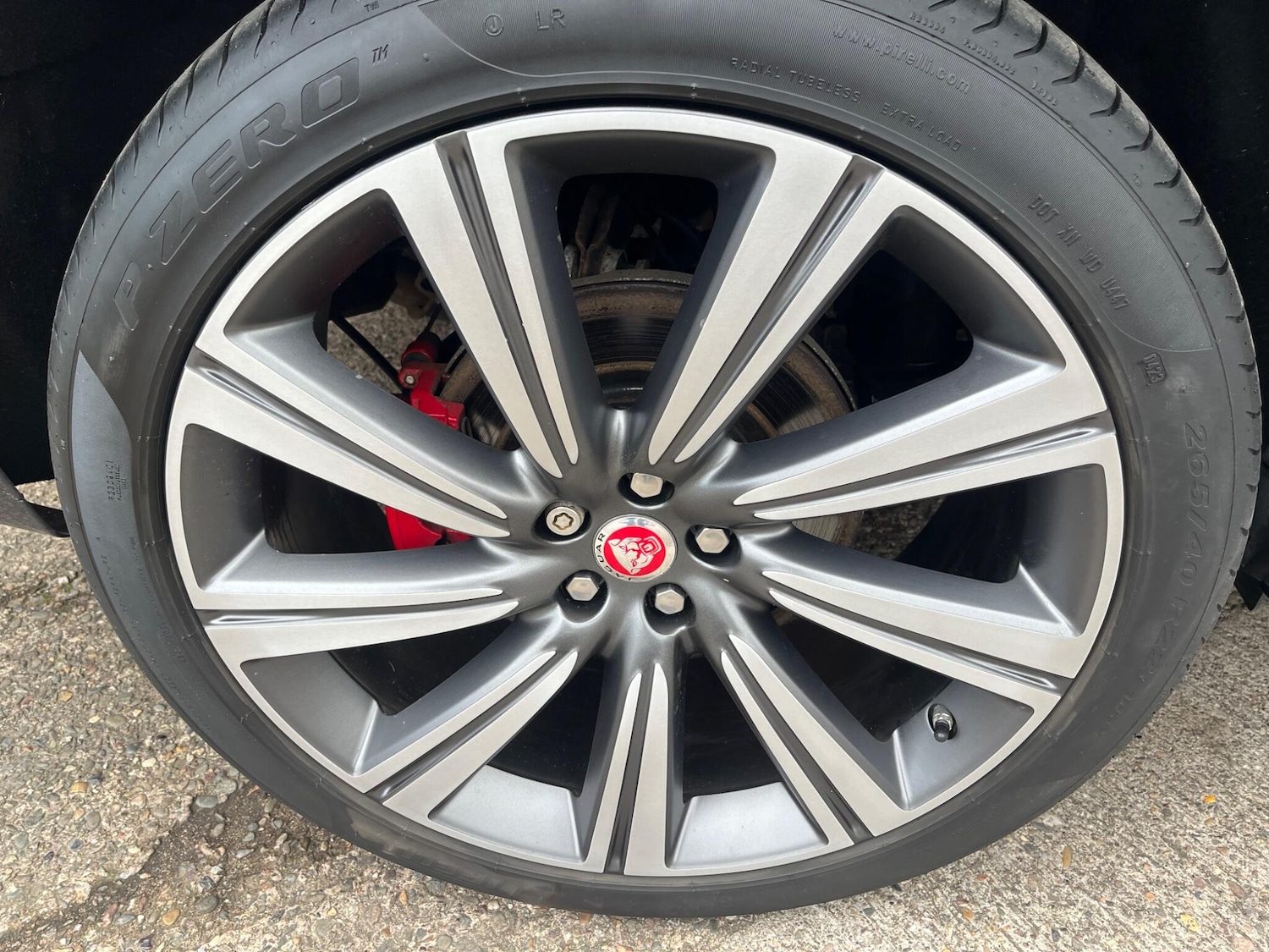 Used Jaguar F-Pace 2017 for sale - 76990440: Photo 37