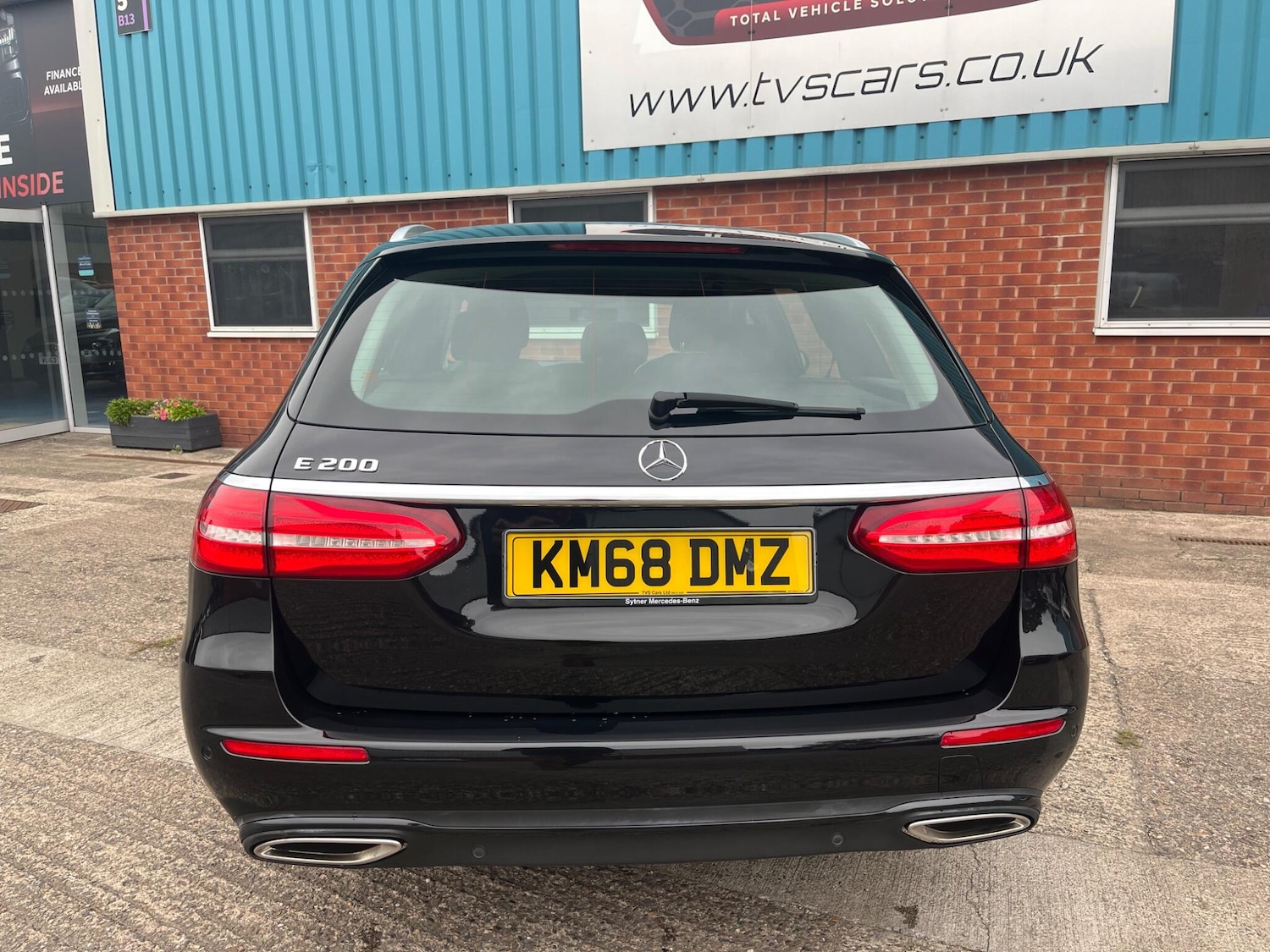 Used Mercedes-Benz E Class 2018 for sale - 76990206: Photo 11