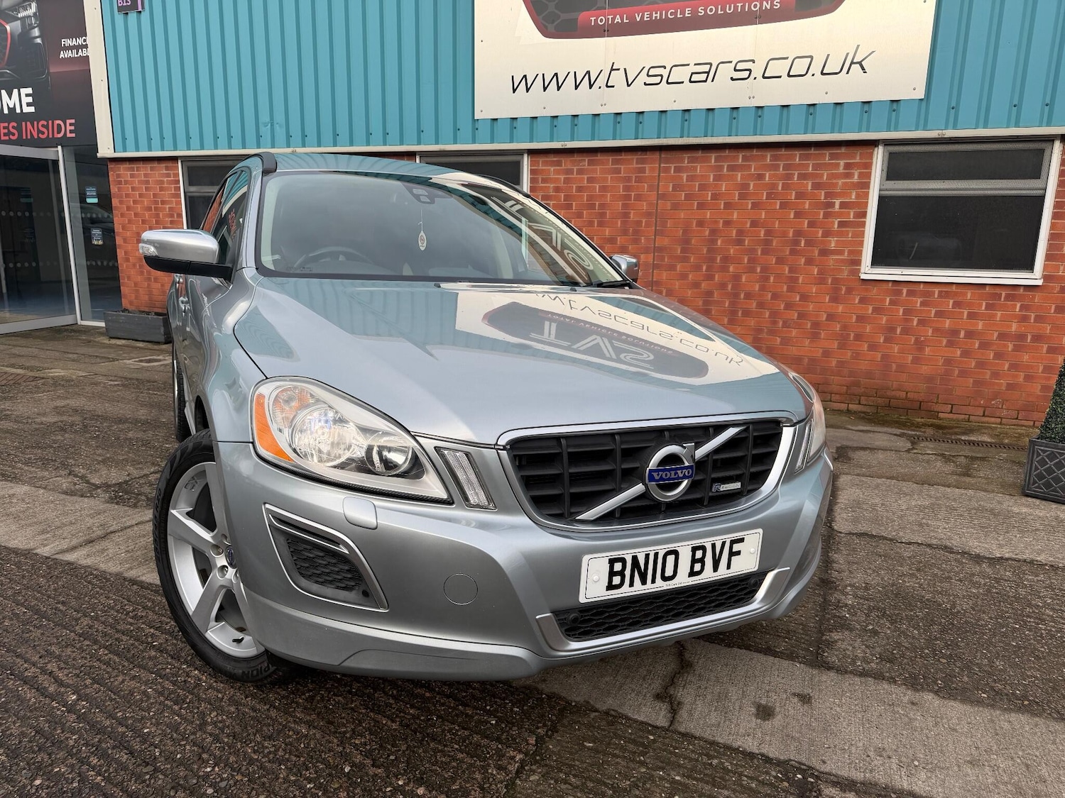 Used Volvo XC60 2010 for sale - 77203699: Photo 3