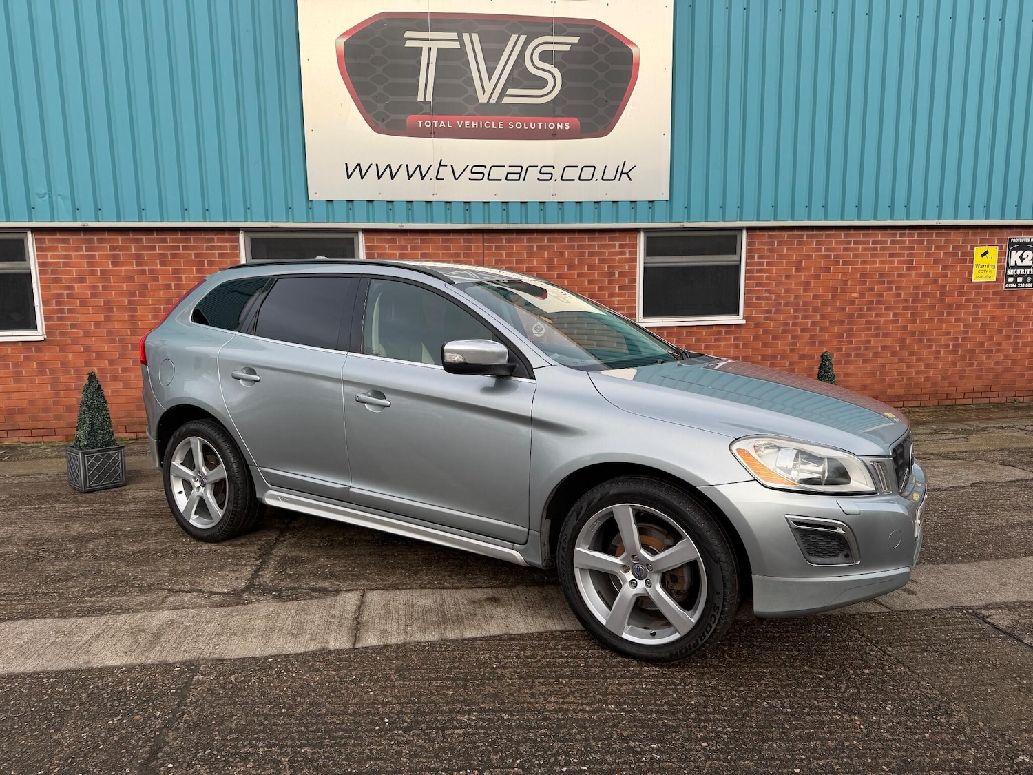Used Volvo XC60 2010 for sale - 77203699: Photo 4