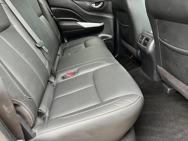 Used Nissan Navara 2017 for sale - 76270981: Photo 10