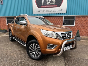 Used Nissan Navara 2017 for sale - 76270981: Photo