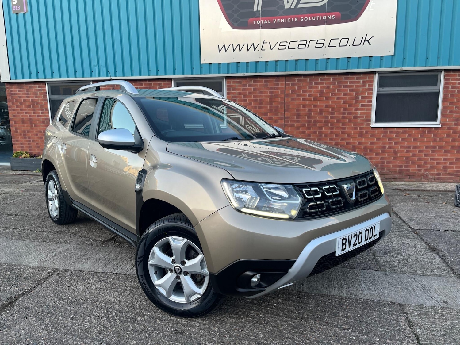 Used Dacia Duster 2020 for sale - 76633482: Photo 2
