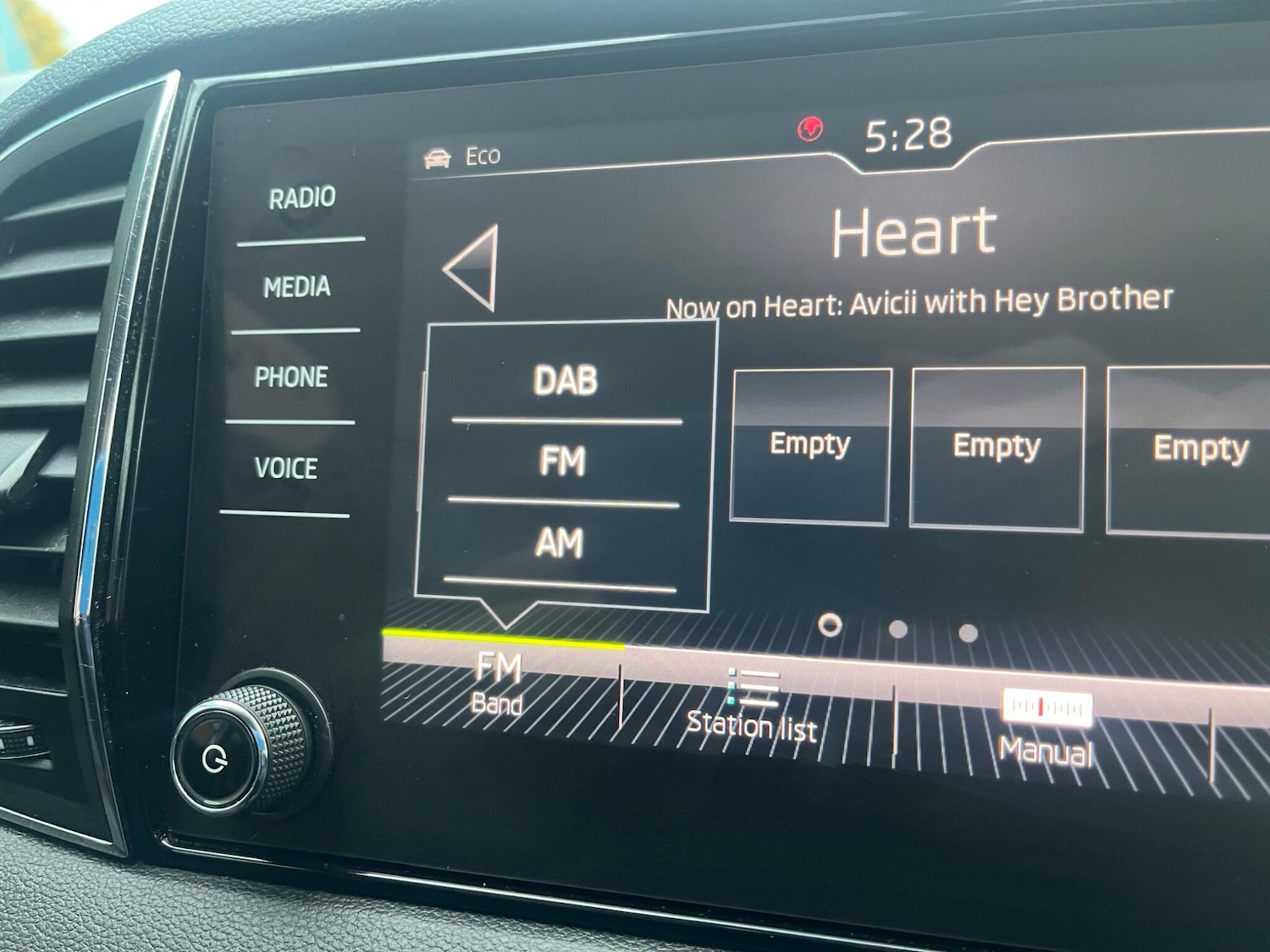 Used Skoda Karoq 2018 for sale - 76995429: Photo 24