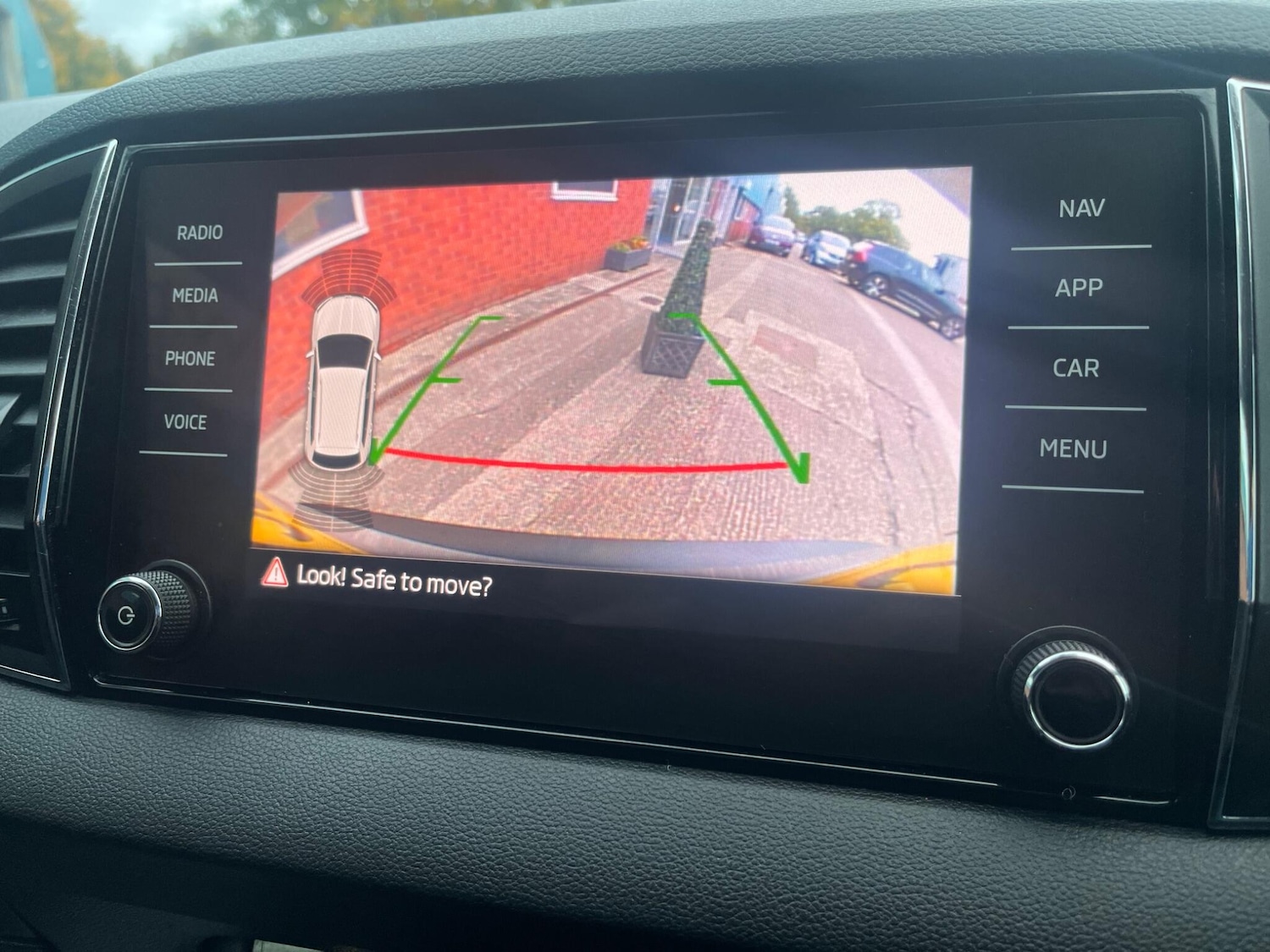 Used Skoda Karoq 2018 for sale - 76995429: Photo 5