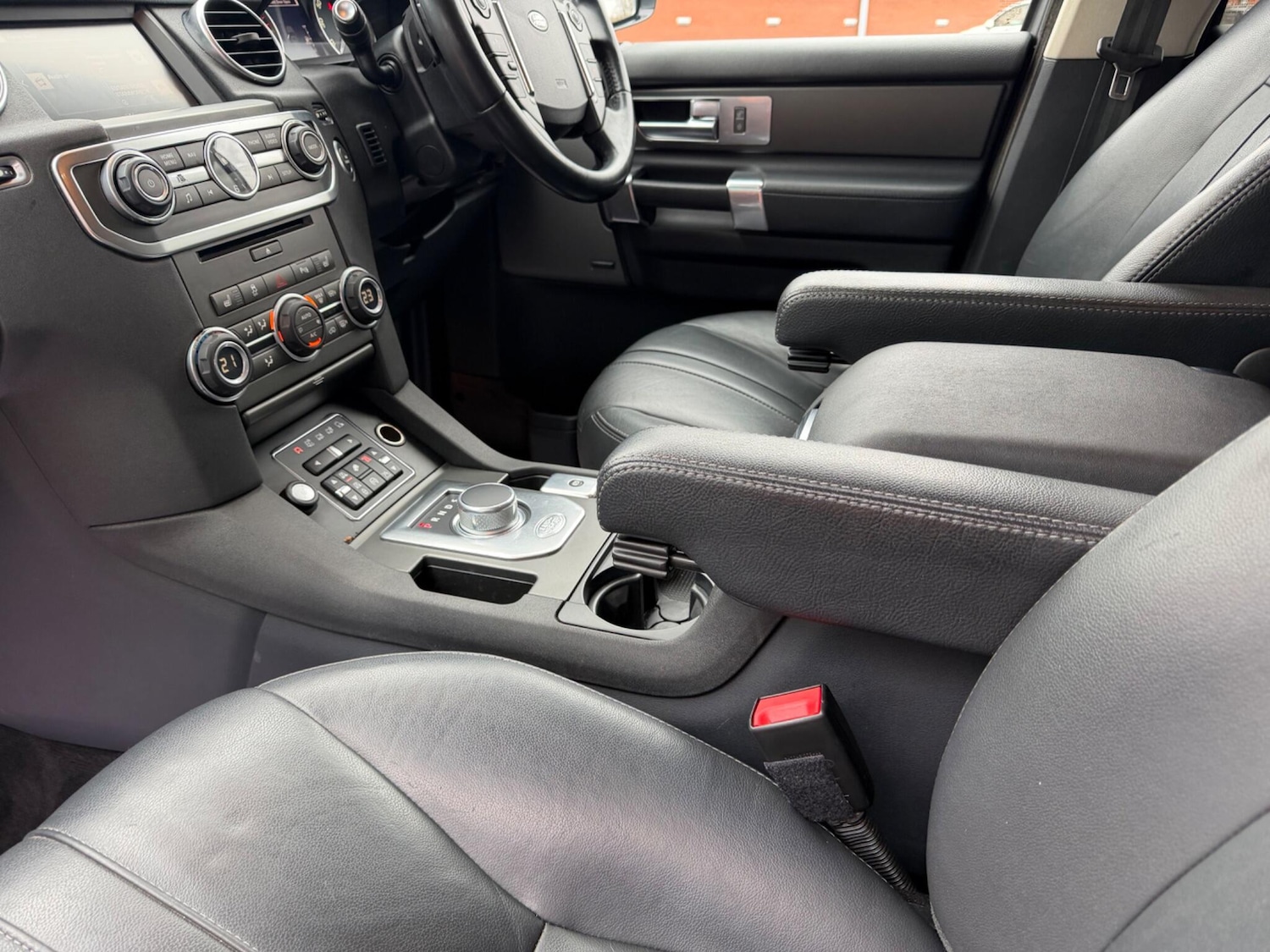 Used Land Rover Discovery 2016 for sale - 77598508: Photo 11