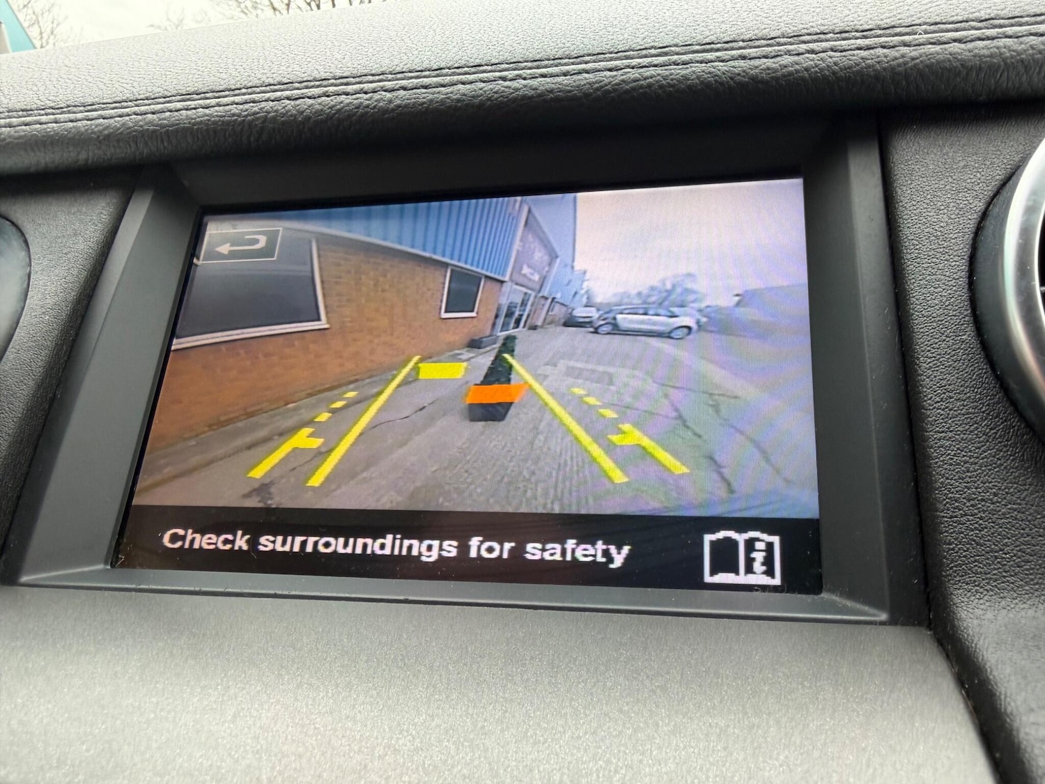 Used Land Rover Discovery 2016 for sale - 77598508: Photo 5