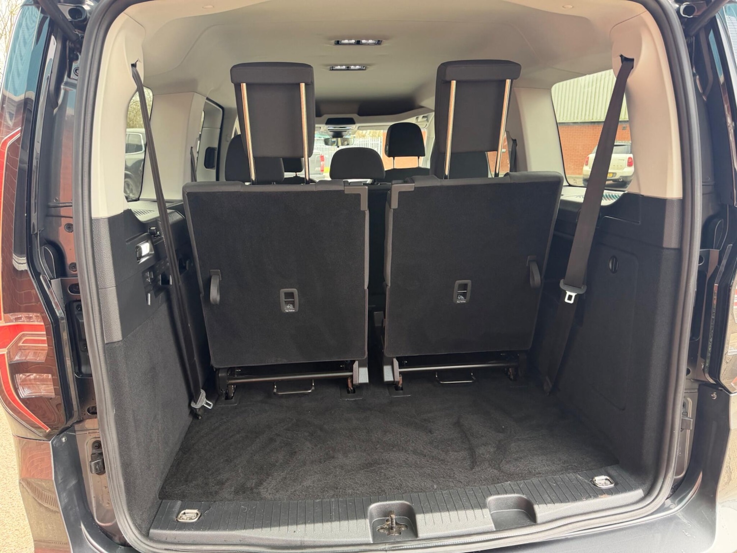 Used Volkswagen Caddy Maxi 2021 for sale - 77737203: Photo 12