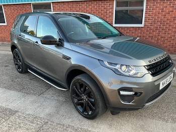 Used Land Rover Discovery Sport 2018 for sale - 79316645: Photo